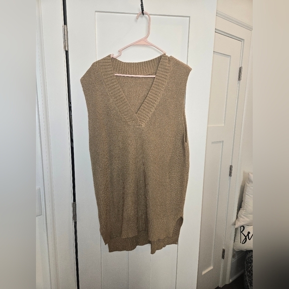 Sweaters - Women's Cable Knit Vest Dress Nude Size:XL